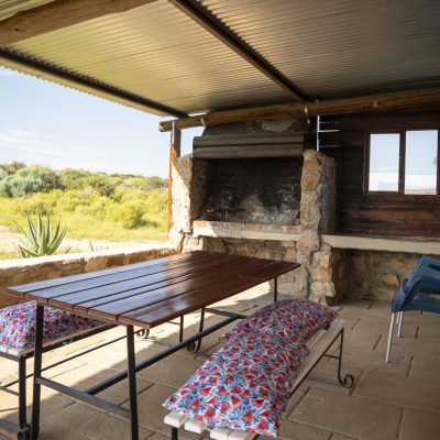 Vygie Cottage braai area, Traveller's Rest Cederberg